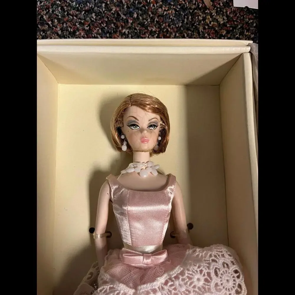 Barbie Silkstone Southern Belle Fashion Model Gold Label Doll 2008 Mattel #N5009